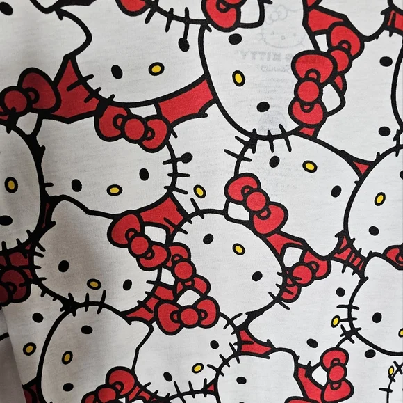 Hello Kitty crop top size Medium long sleeves. Sanrio cute Kawaii crop t… - Picture 9 of 9
